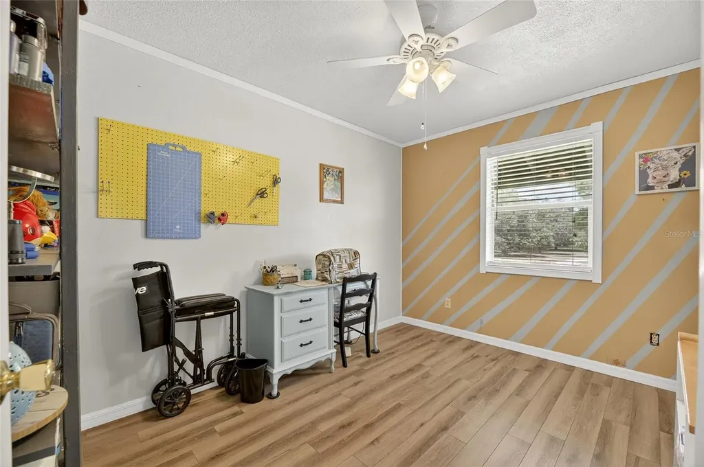 205 Wendel Avenue Lithia FL 33547