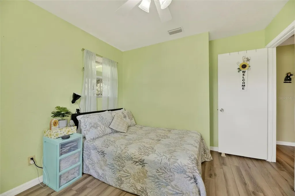 205 Wendel Avenue Lithia FL 33547