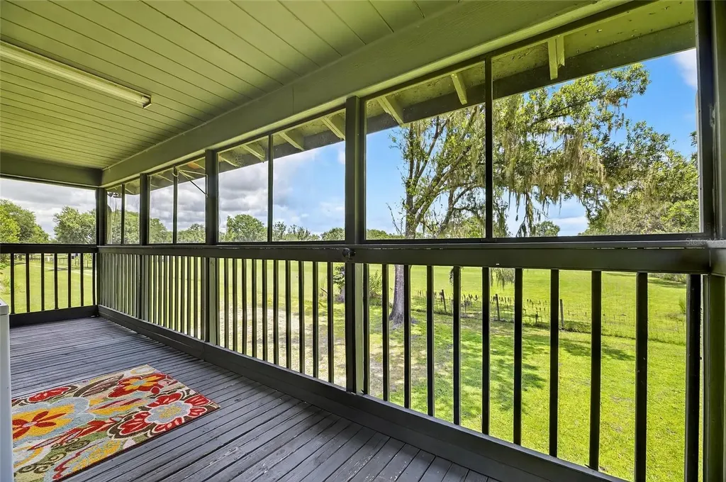 205 Wendel Avenue Lithia FL 33547