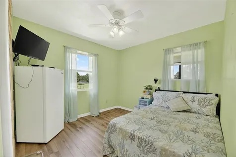 205 Wendel Avenue Lithia FL 33547