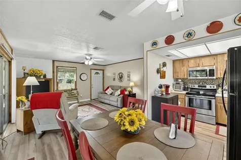 205 Wendel Avenue Lithia FL 33547