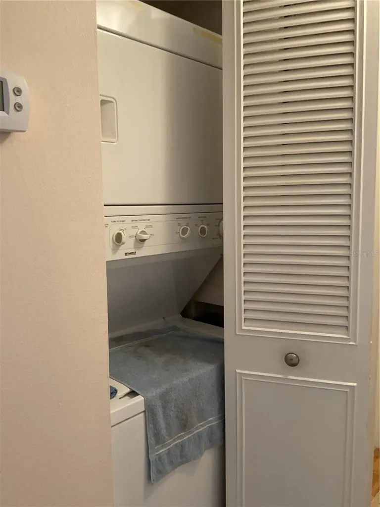 2655 Pine Ridge Way N Palm Harbor FL 34684