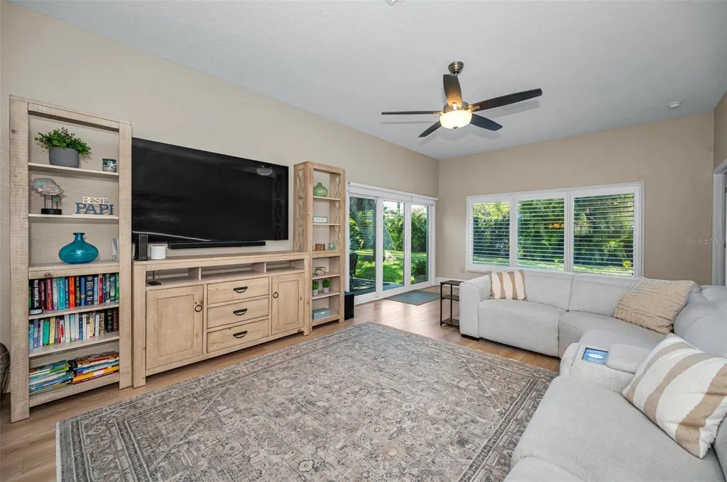1732 Golf View Drive Belleair FL 33756