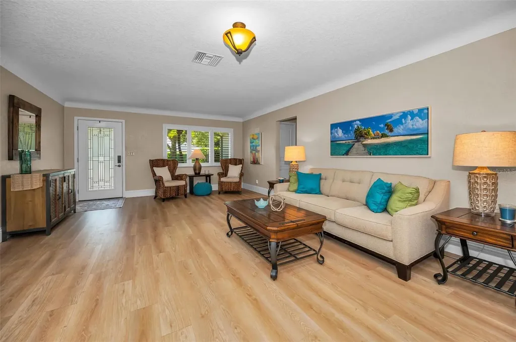 1732 Golf View Drive Belleair FL 33756