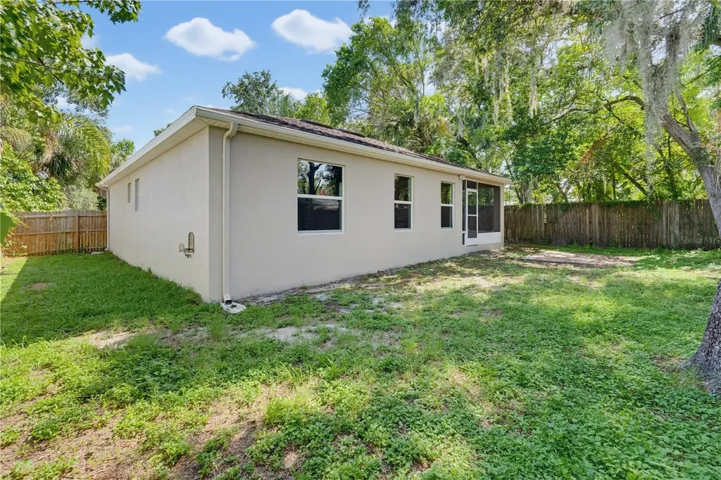 2107 W Clifton Street Tampa FL 33603