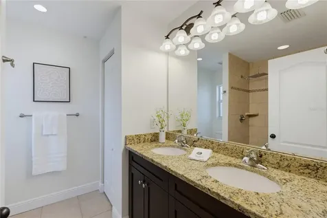 2107 W Clifton Street Tampa FL 33603