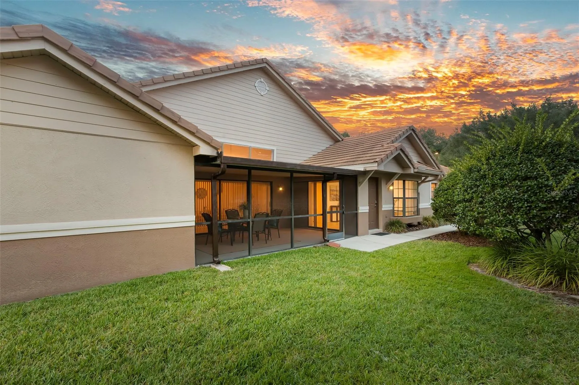 17716 Oak Bridge Street Tampa FL 33647