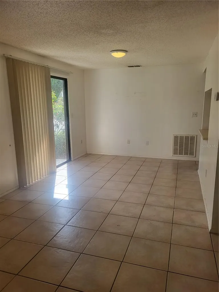 140 Hunter Lake Drive Oldsmar FL 34677