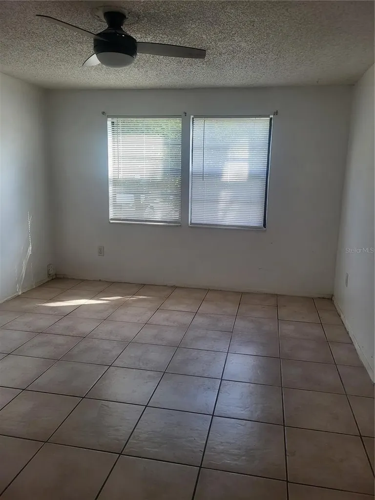 140 Hunter Lake Drive Oldsmar FL 34677