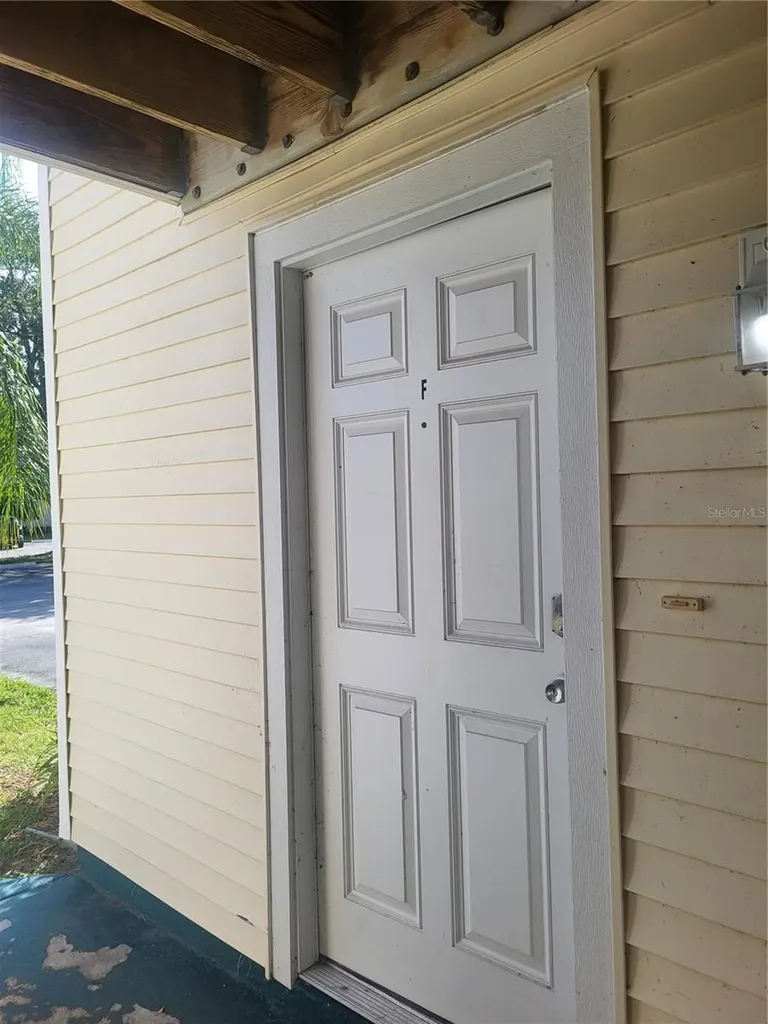 140 Hunter Lake Drive Oldsmar FL 34677