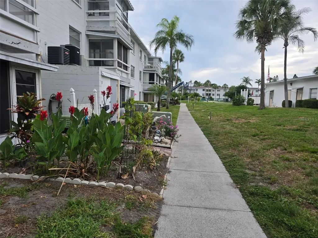 2007 Sunset Drive Bradenton FL 34207