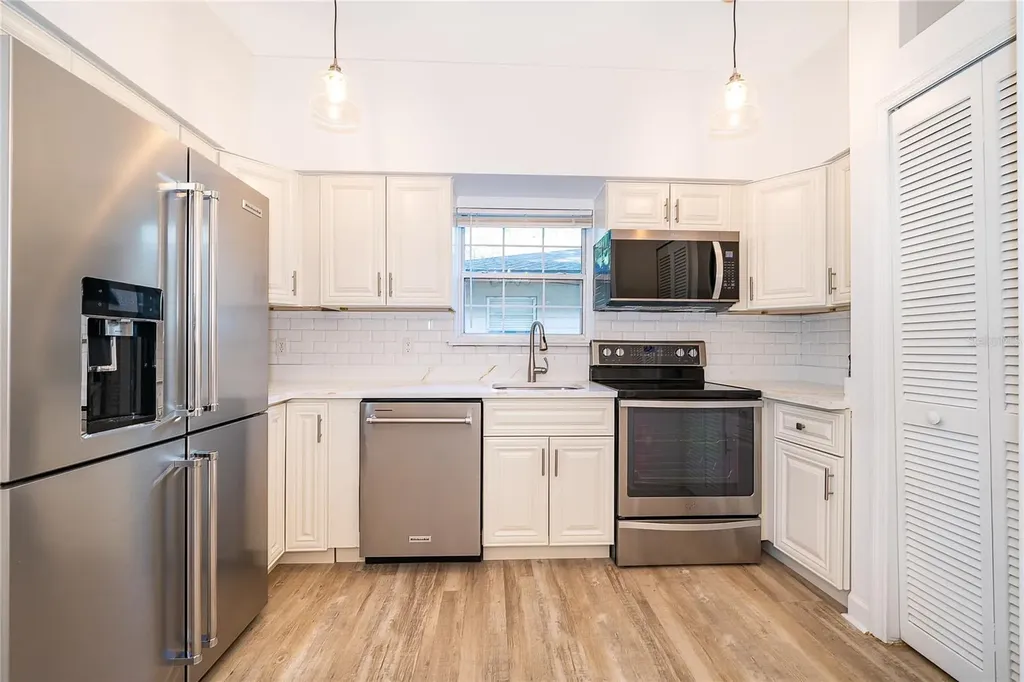 224 Emory Place Orlando FL 32804