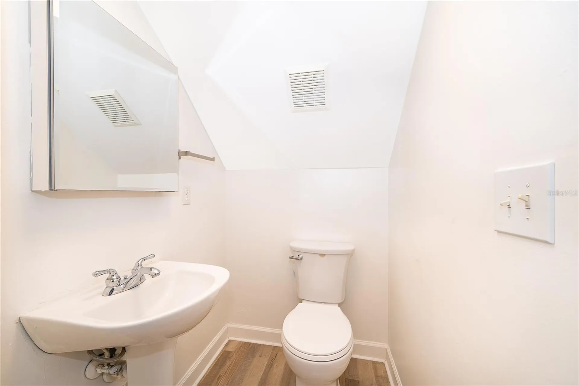 224 Emory Place Orlando FL 32804