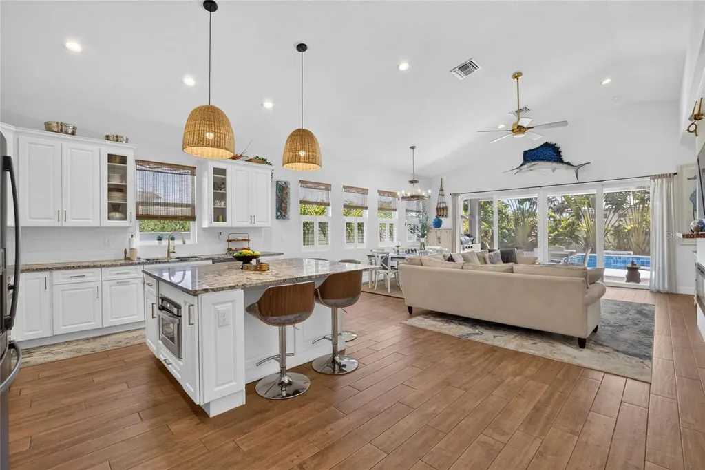6411 Coquina Island Cove Apollo Beach FL 33572