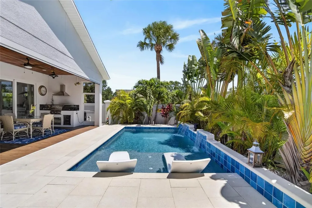 6411 Coquina Island Cove Apollo Beach FL 33572
