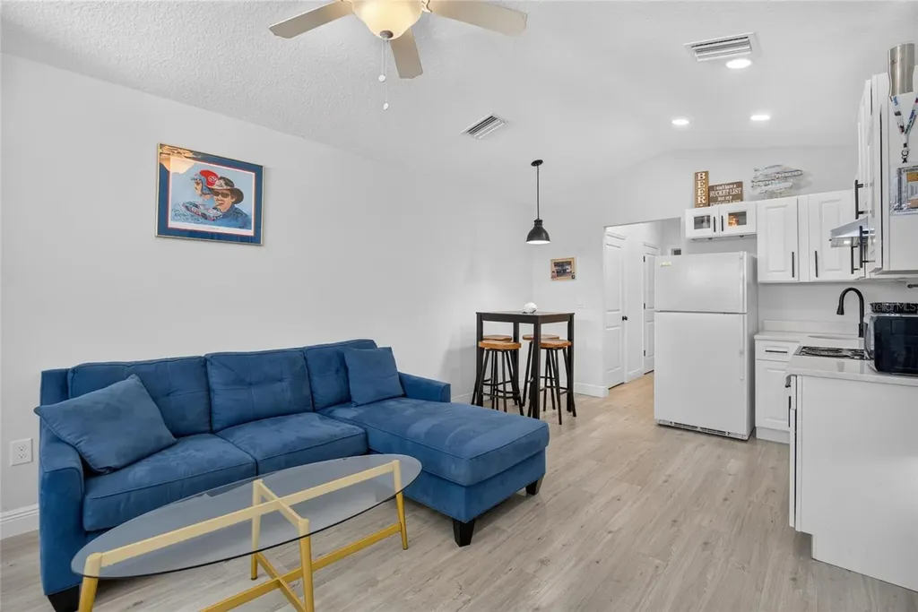 6411 Coquina Island Cove Apollo Beach FL 33572