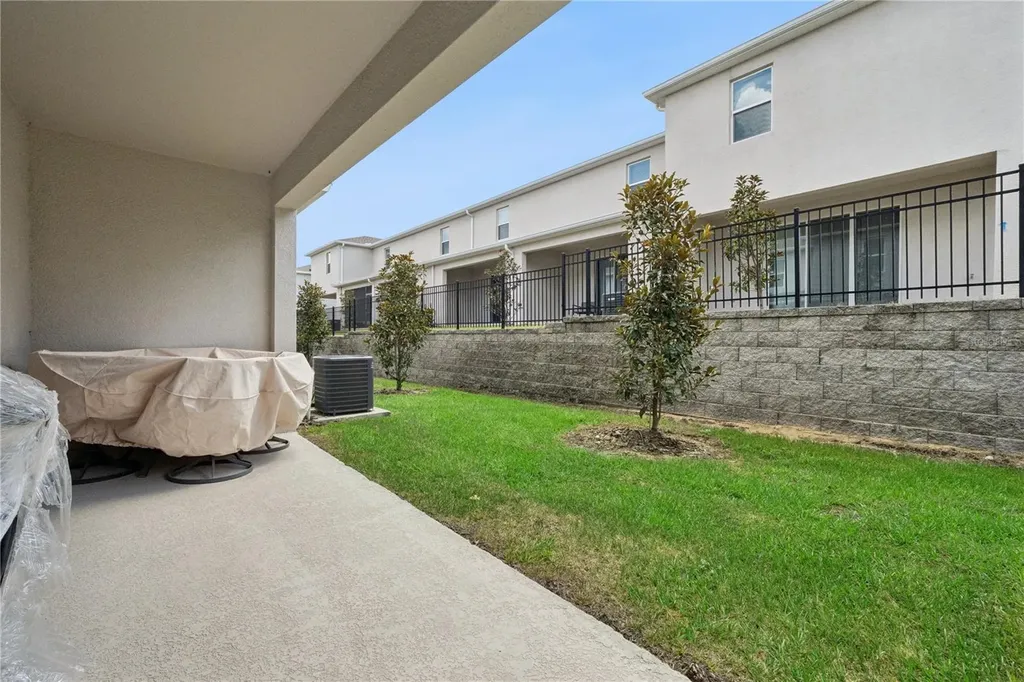 2076 Monteverde Avenue Davenport FL 33837