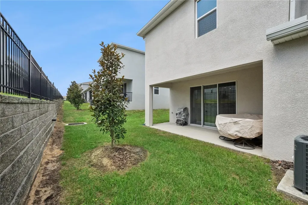 2076 Monteverde Avenue Davenport FL 33837