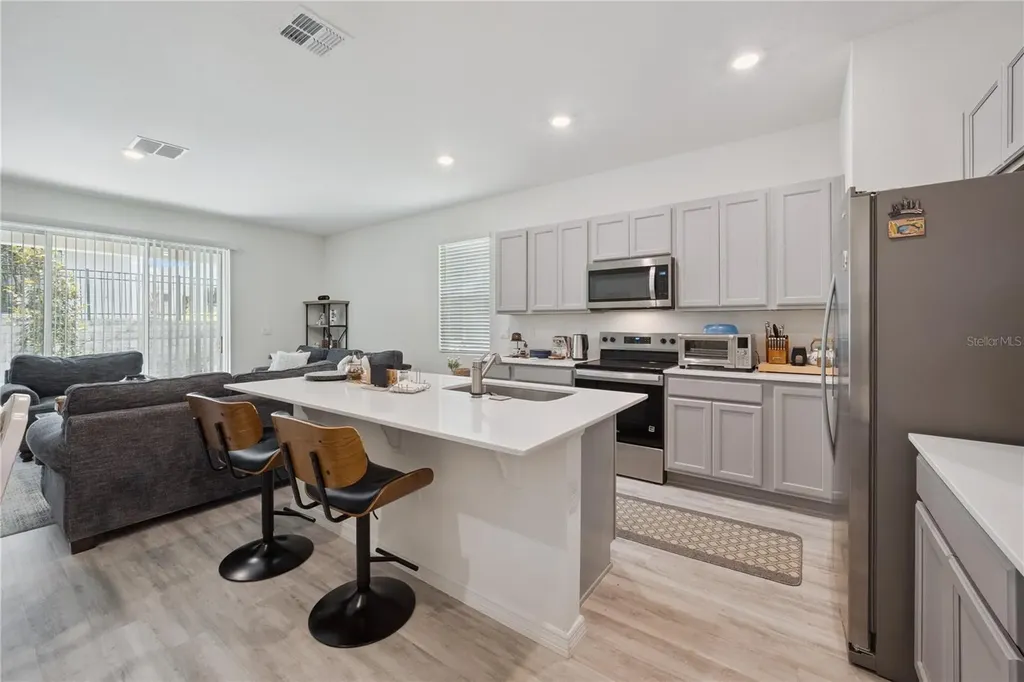 2076 Monteverde Avenue Davenport FL 33837
