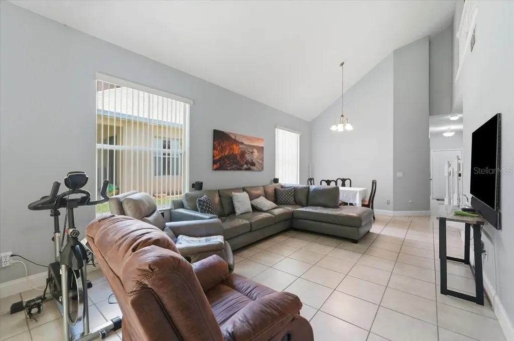 2446 Temple Grove Lane Kissimmee FL 34741