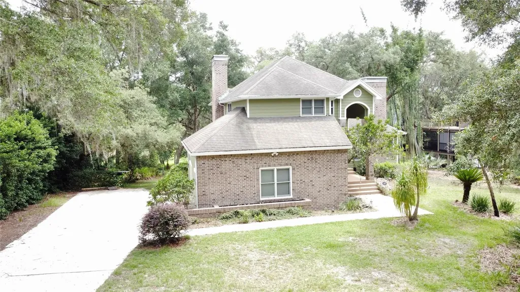 1016 Lakeside Dr. Drive Apopka FL 32712