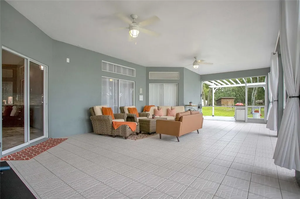 19616 Livingston Avenue Lutz FL 33559