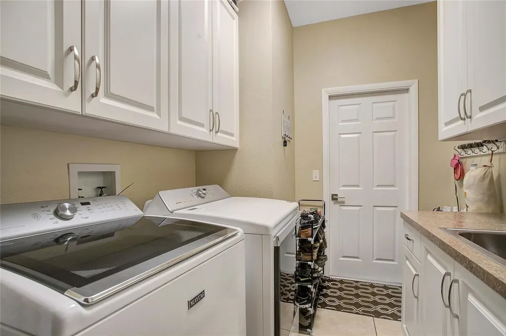 19616 Livingston Avenue Lutz FL 33559