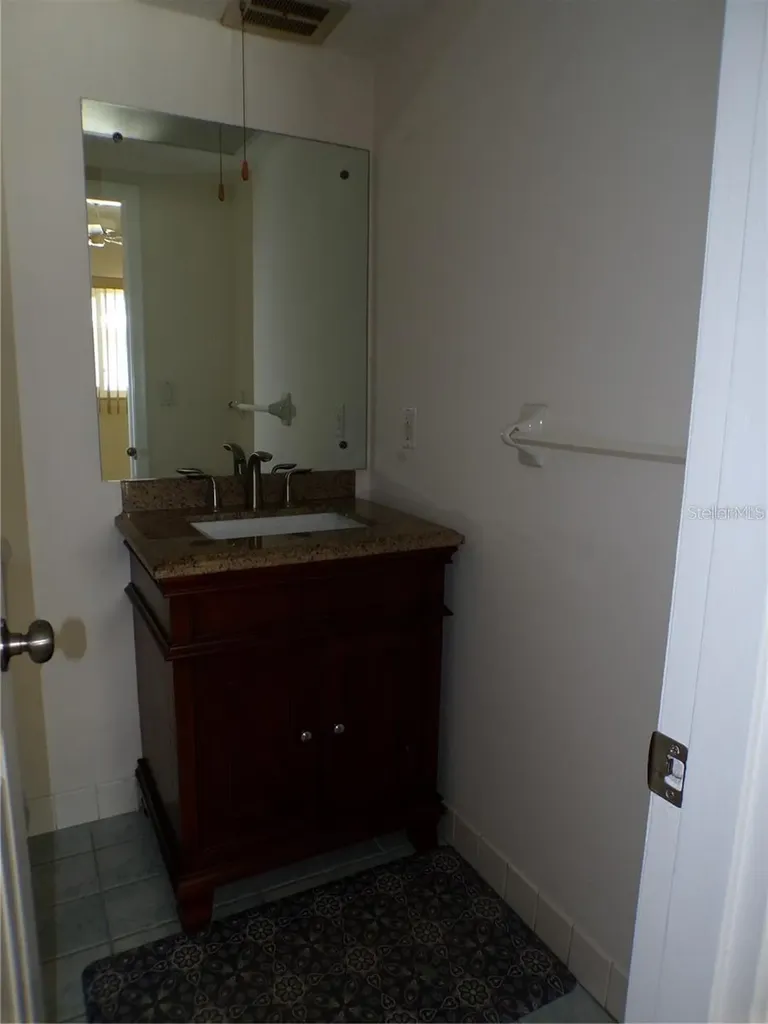 649 S Tamiami Trail S Venice FL 34285