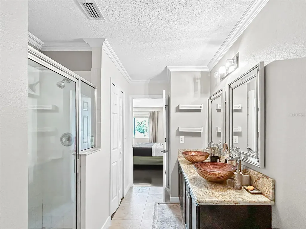 18141 Nassau Point Drive Tampa FL 33647