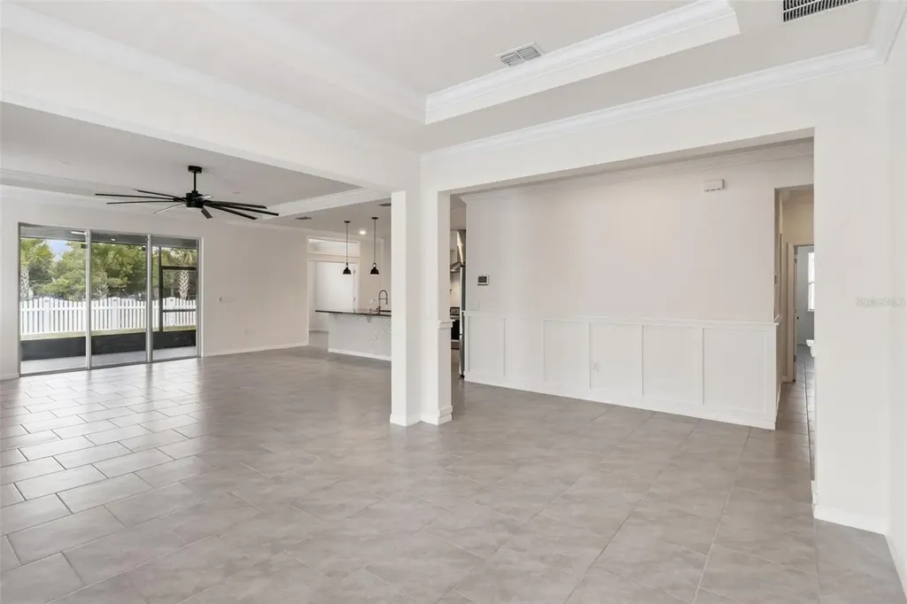 1639 Park Side Avenue Kissimmee FL 34744