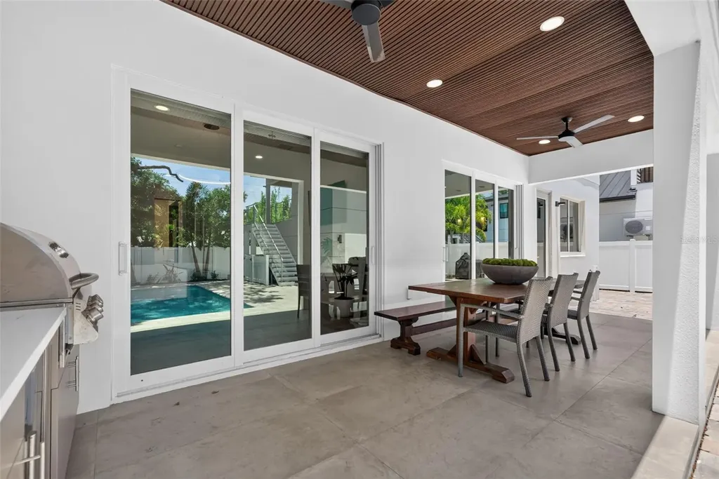 2430 Floyd Street Sarasota FL 34239