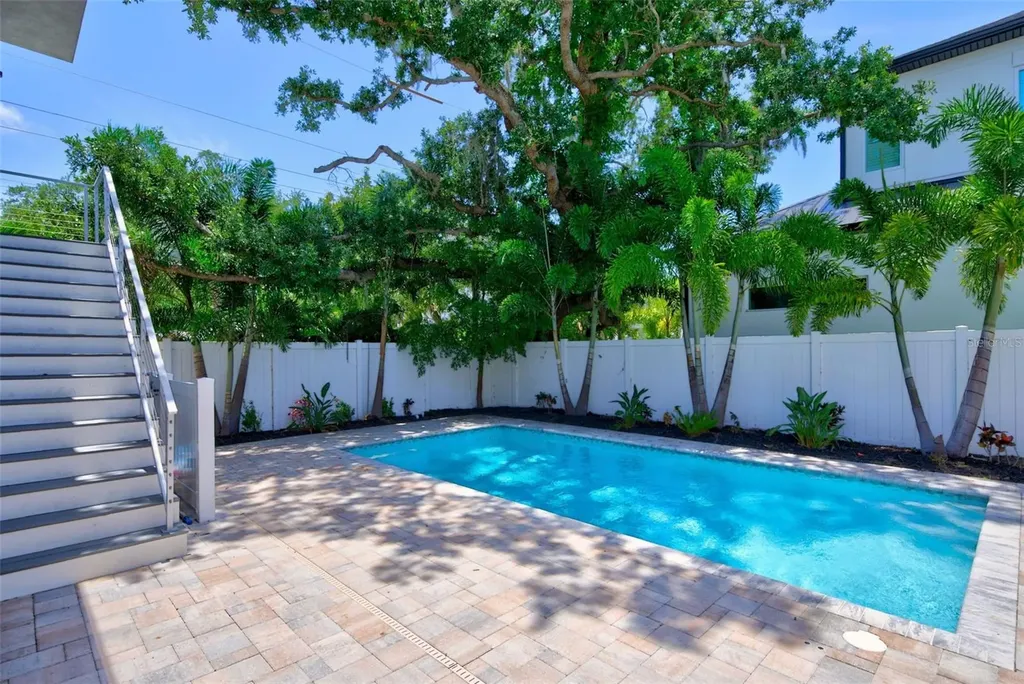 2430 Floyd Street Sarasota FL 34239