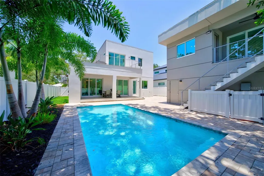 2430 Floyd Street Sarasota FL 34239
