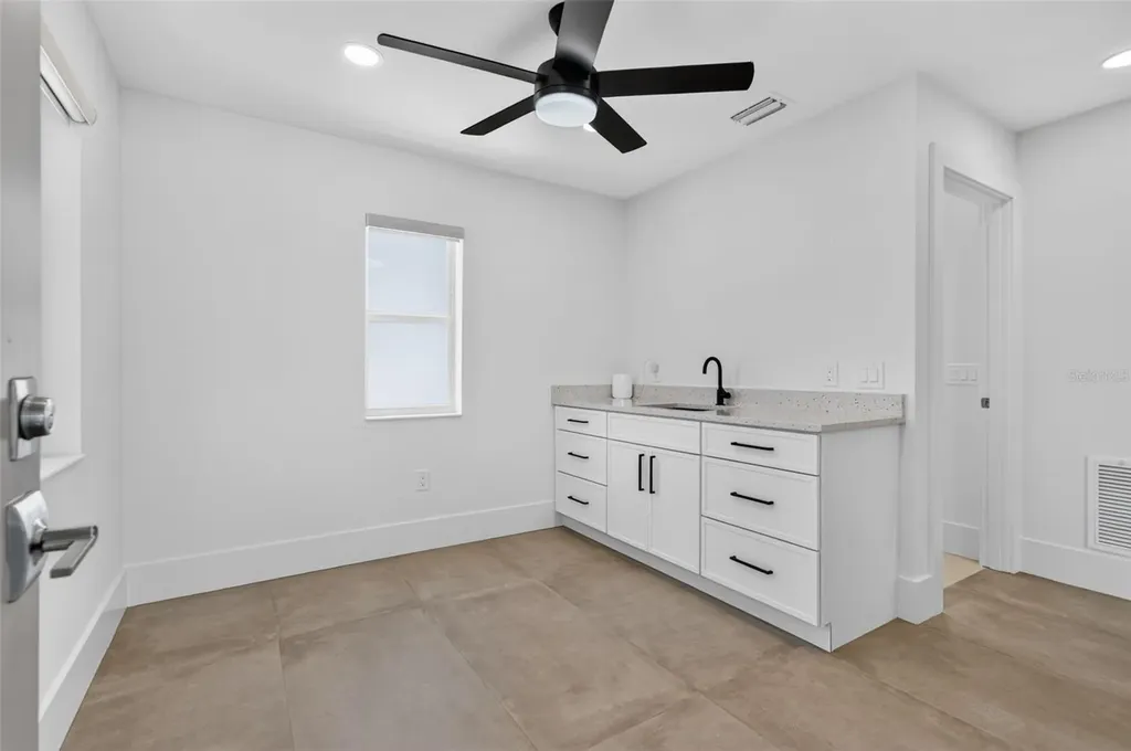 2430 Floyd Street Sarasota FL 34239