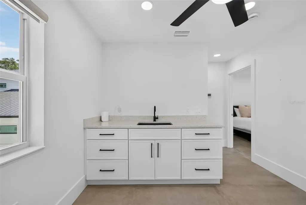 2430 Floyd Street Sarasota FL 34239