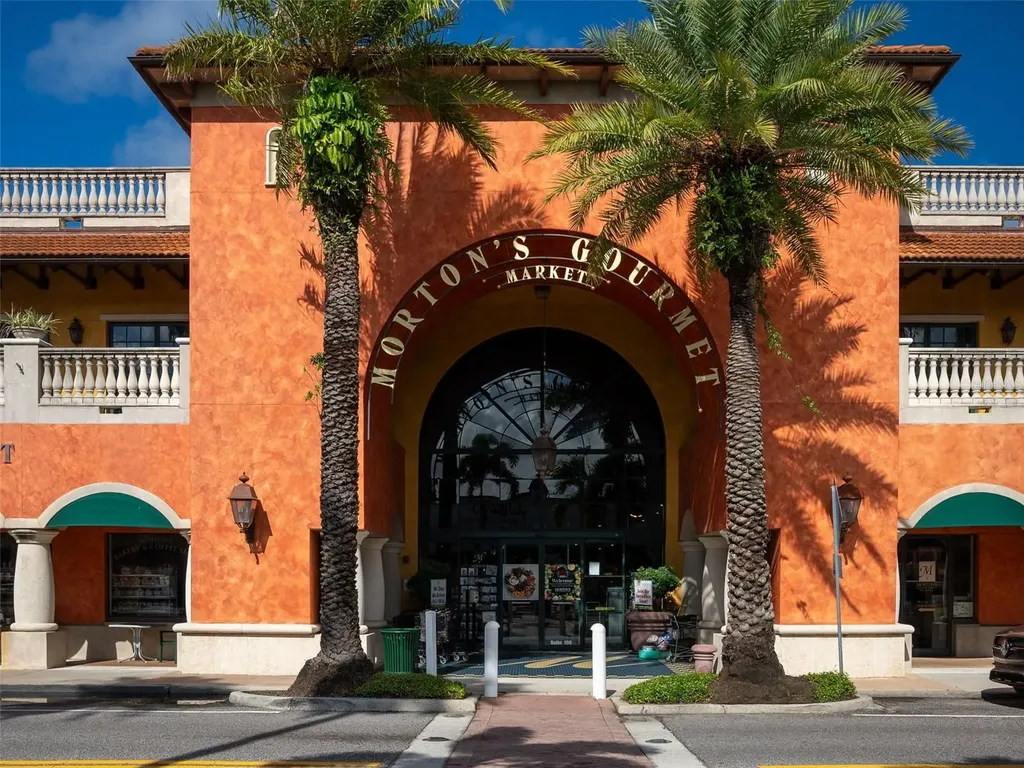 2430 Floyd Street Sarasota FL 34239