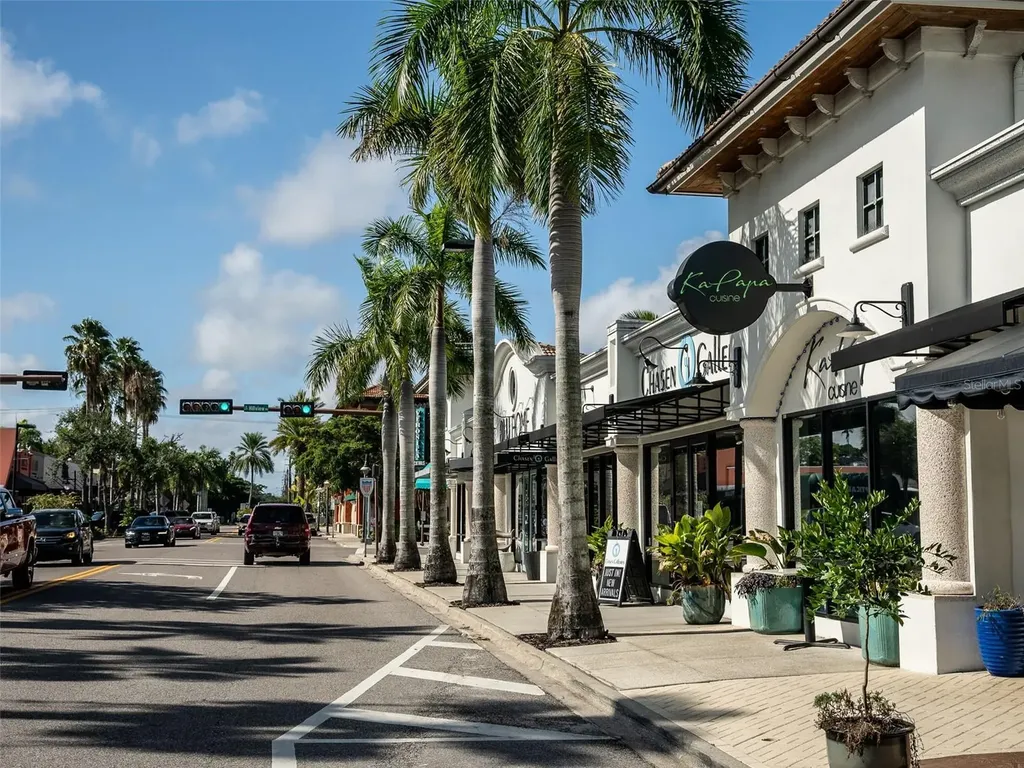 2430 Floyd Street Sarasota FL 34239