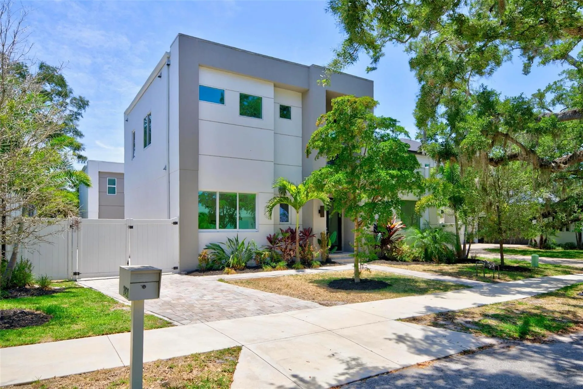 2430 Floyd Street Sarasota FL 34239