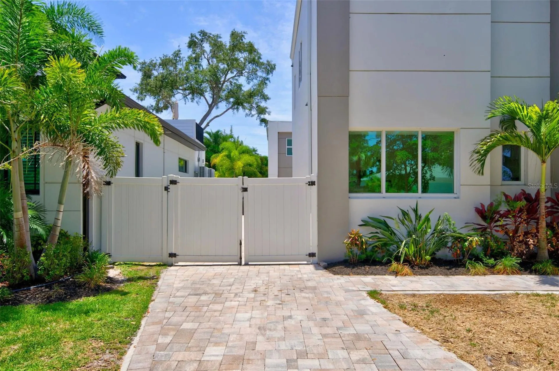 2430 Floyd Street Sarasota FL 34239