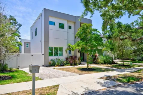 2430 Floyd Street Sarasota FL 34239