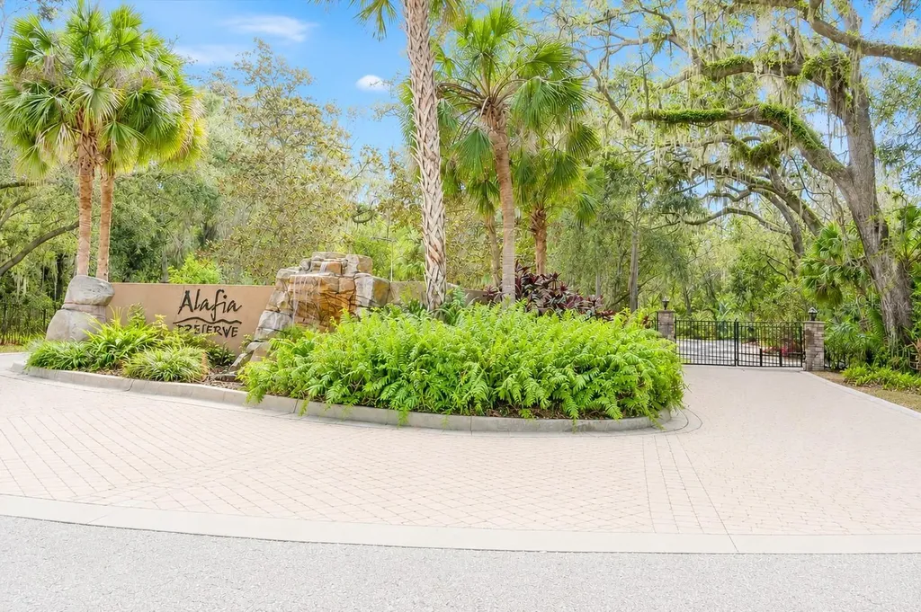 4876 Rambling River Road Brandon FL 33511