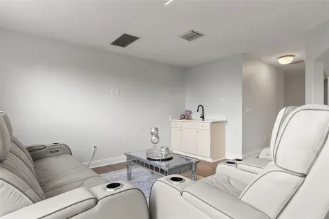 8412 Dunham Station Drive Tampa FL 33647