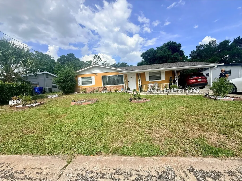 611 Ridgefield Avenue Ocoee FL 34761