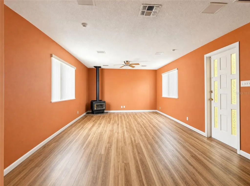 611 Ridgefield Avenue Ocoee FL 34761