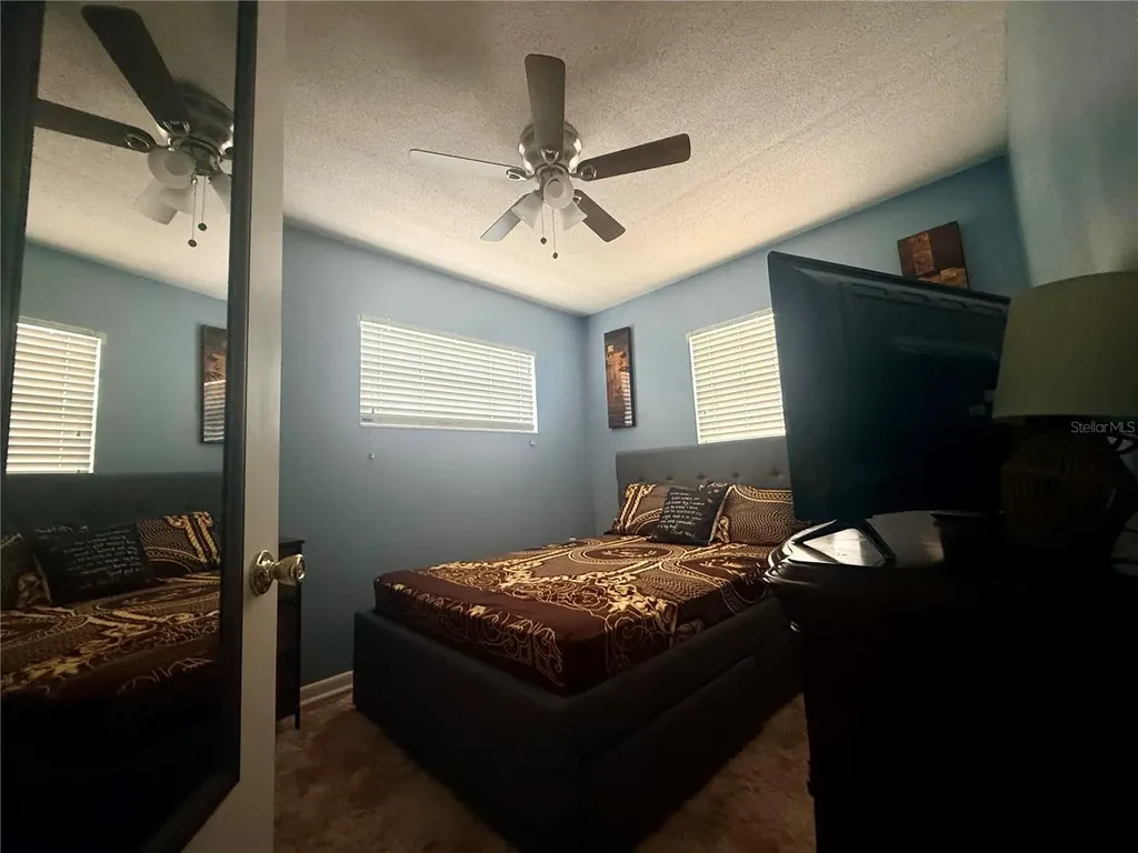 611 Ridgefield Avenue Ocoee FL 34761