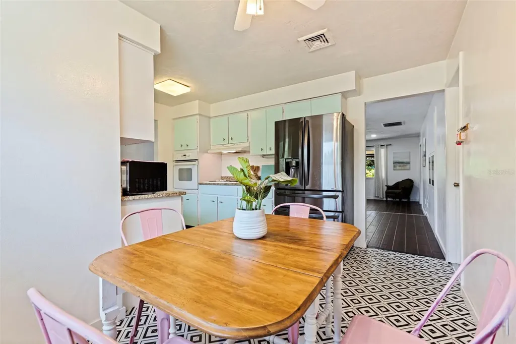 1282 Palm Street Clearwater FL 33755