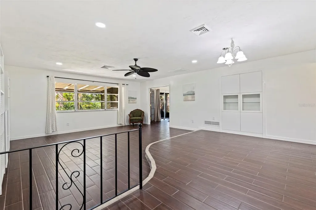 1282 Palm Street Clearwater FL 33755