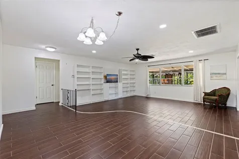 1282 Palm Street Clearwater FL 33755