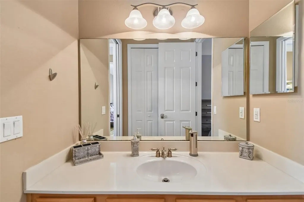 1489 Arbitus Circle Oviedo FL 32765