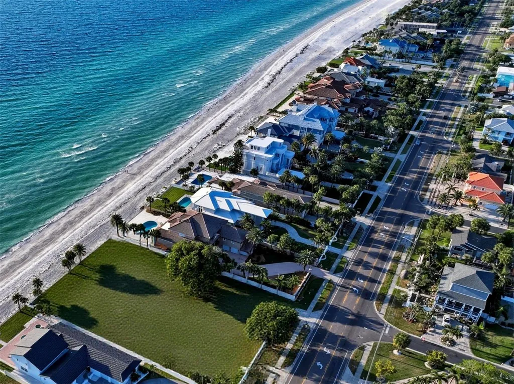 1420/1440 Gulf Boulevard Belleair Shore FL 33786